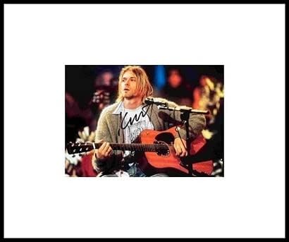 Keretes Kurt Cobain a Nirvana Fotó Autogramot a Eredetiséget igazoló Tanúsítvány