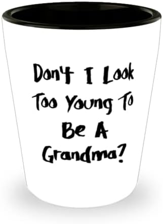 Hasznos Nagyi, nem Túl Fiatal vagyok, Hogy Egy Nagymama, Zseniális anyák Napja Poharat A Nagymama